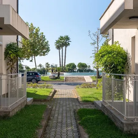 Seaview With Pool And Garden Διαμέρισμα Tale